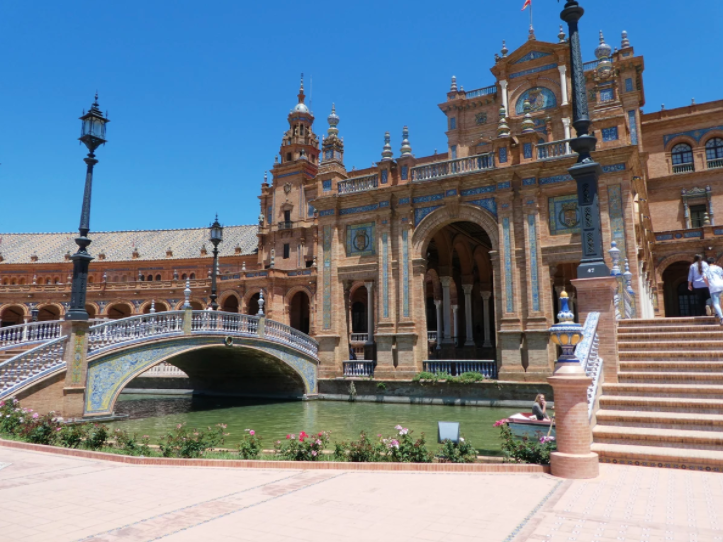 the plaza de espana is the best things to see in seville in one day