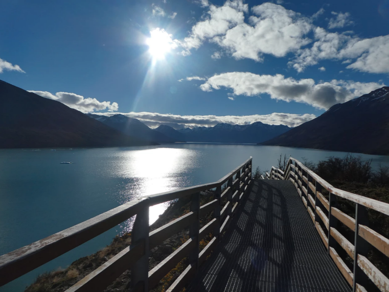 Pathway in los glaciares national park argentina