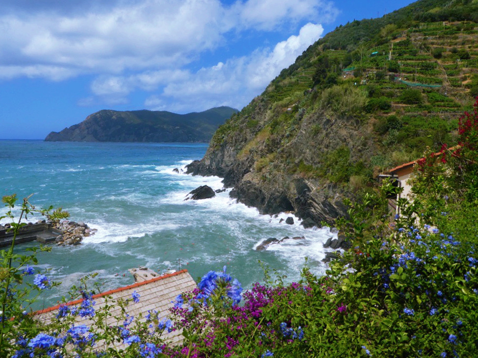 is cinque terre beautiful; where to stay in cinque terre