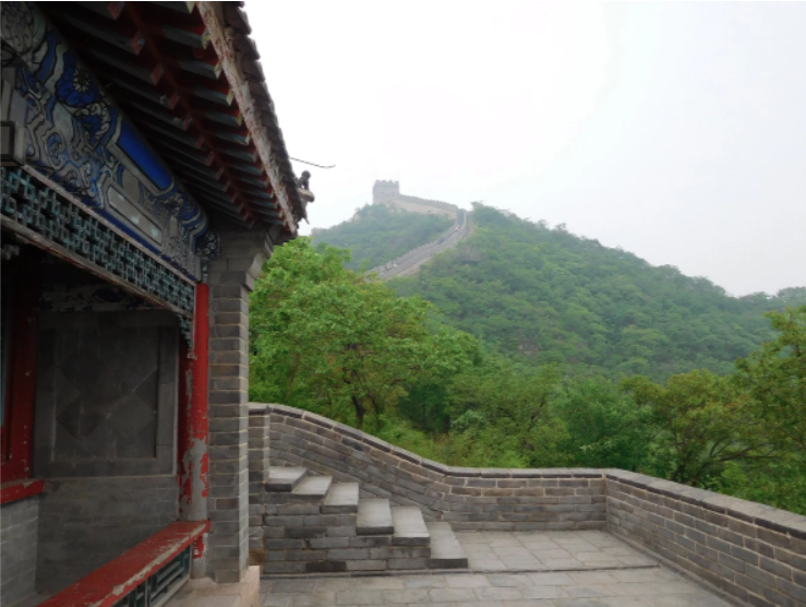 housing built into the great wall of china