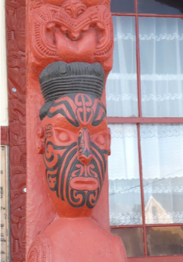 maori culture totem pole