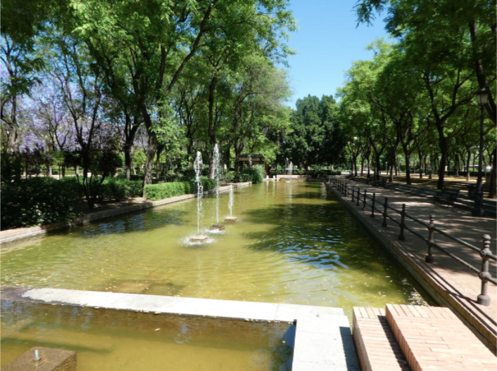 water in the park, is one day enough to see seville