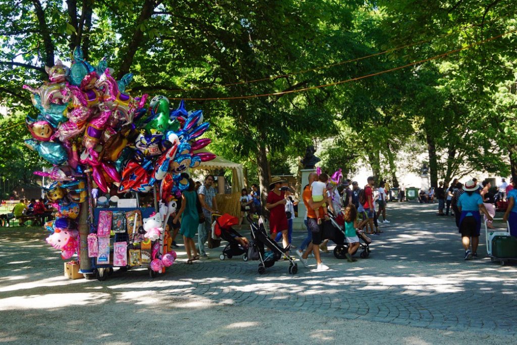 balloon stand in a park