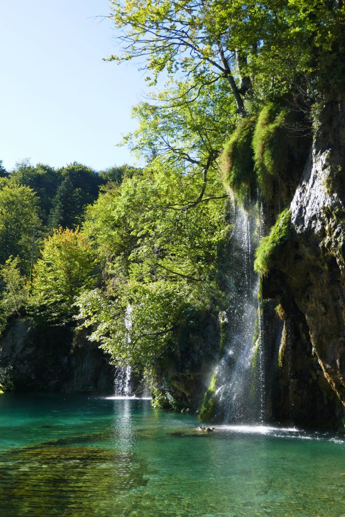 running waterfalls above plitvice lakes croatia